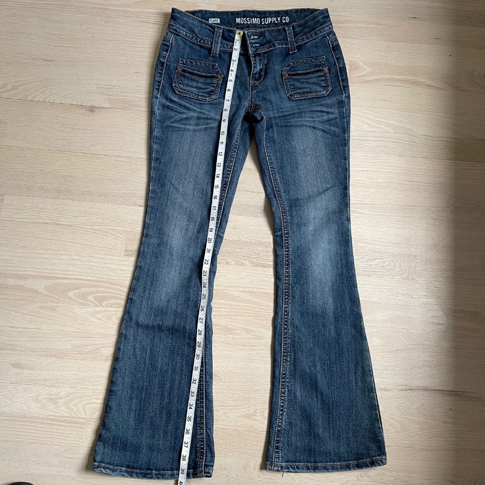 Mossimo Supply Co Flare Jeans Size 6 Low Mid Rise Retro Pocket Detail Y2K - Picture 5 of 10